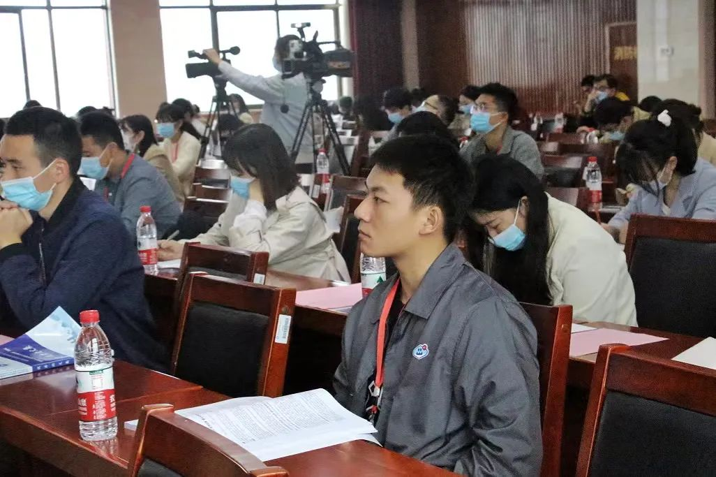 961bb0de58bc4a28936d448e26968463.png 961bb0de58bc4a28936d448e26968463.png